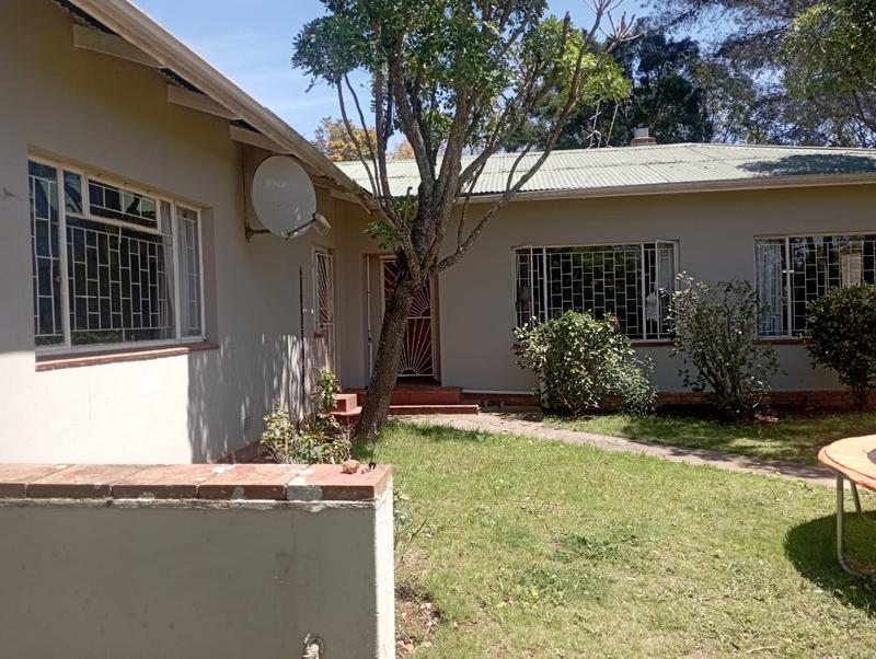 To Let 5 Bedroom Property for Rent in West Hill Eastern Cape